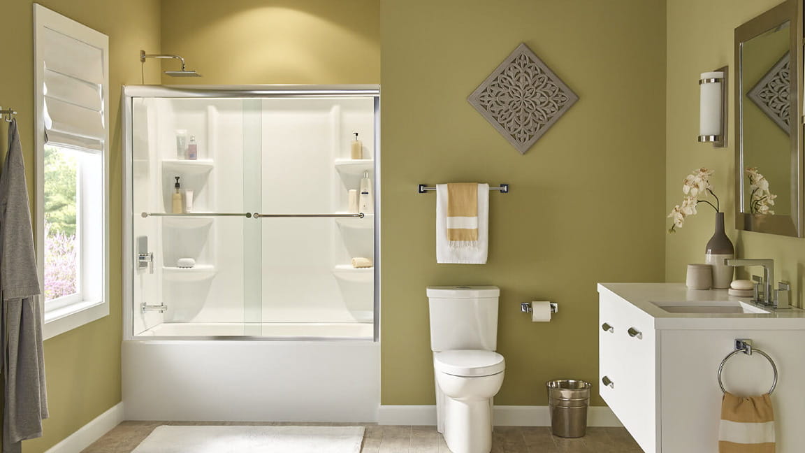 Tub and Shower Doors featured in Studio Suite